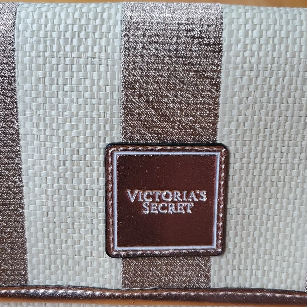 Victoria's Secret Straw Clutch NWT